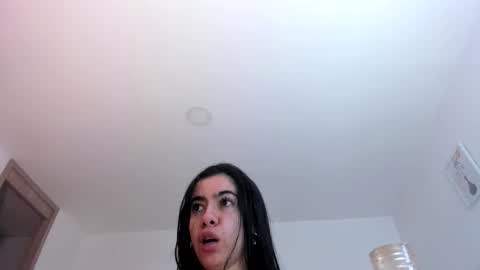 valentia online show from April 14, 2026, 12:27 am