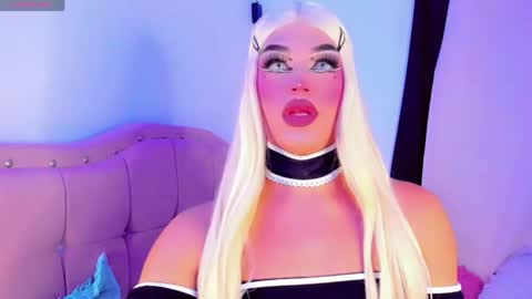 amador_hot online show from May 18, 2026, 4:07 am
