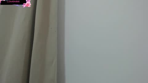 amaia_char online show from January 18, 2026, 3:10 am