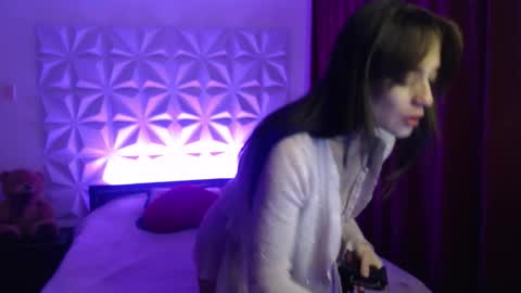 Amalett online show from February 15, 2026, 11:01 pm