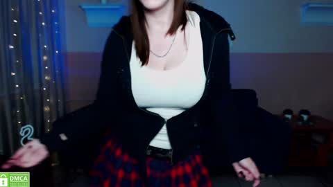 Snapshot of amali_ivanna_smit chatting on December 15, 2024, 3:53 pm Ivanna online show from December 15, 2024, 3:53 pm