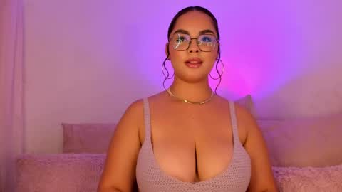 amalia bennet online show from September 11, 2025, 9:37 pm