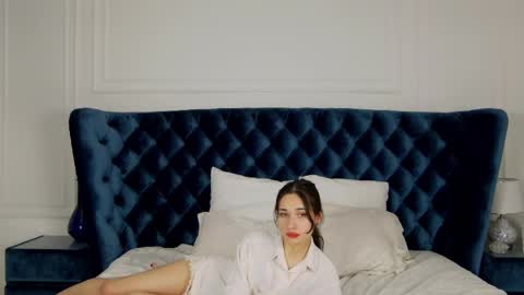 Snapshot of amaliaallon chatting on January 28, 2025, 12:22 pm Amalia online show from January 28, 2025, 12:22 pm