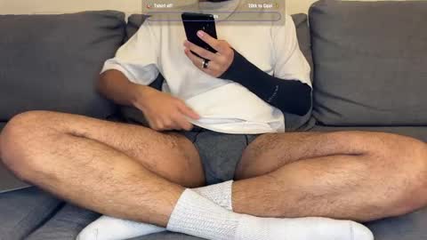 amalik_yoazz online show from April 30, 2026, 9:04 am