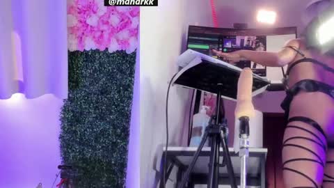 amanda_drawer27 online show from April 27, 2026, 3:43 pm