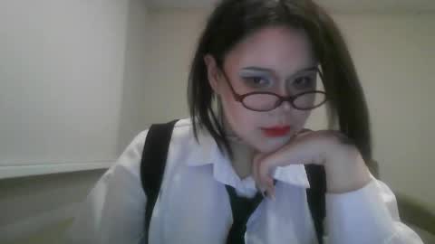 amanda_mia online show from April 21, 2026, 5:28 pm