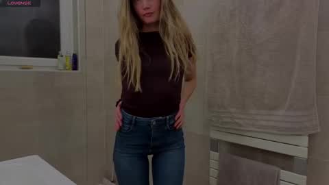 amanda_style online show from January 17, 2026, 8:34 pm