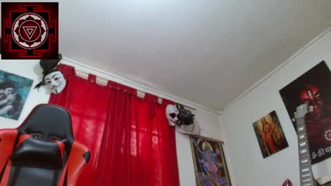 Snapshot of amanda_valeska chatting on April 18, 2026, 5:39 pm Amanda Valeska online show from April 18, 2026, 5:39 pm