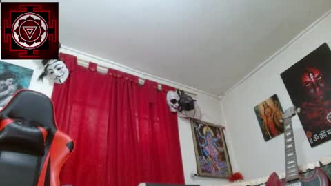 Snapshot of amanda_valeska chatting on May 10, 2026, 5:18 pm Amanda Valeska online show from May 10, 2026, 5:18 pm
