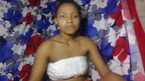 amandaaa25 online show from October 3, 2025, 1:24 am