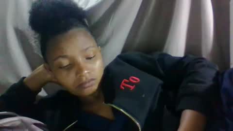 amandaaa25 online show from February 23, 2026, 6:38 pm