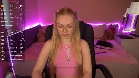 Amanda online show from February 21, 2025, 7:34 am