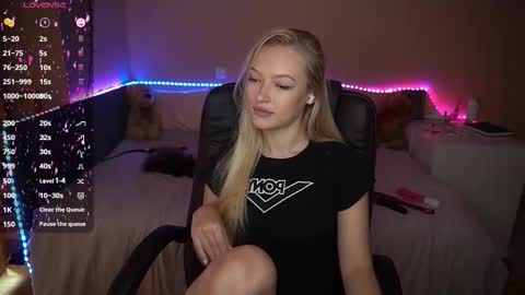 Amanda online show from September 10, 2025, 6:57 am