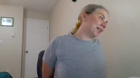 Amanda online show from October 27, 2025, 5:22 am