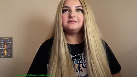 Snapshot of amandhaaa chatting on January 10, 2025, 3:48 pm Amandha online show from January 10, 2025, 3:48 pm
