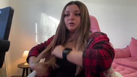 Snapshot of amandhaaa chatting on May 3, 2026, 11:27 am Amandha online show from May 3, 2026, 11:27 am