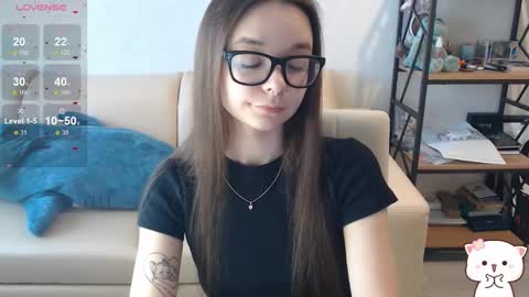 Mila online show from January 12, 2025, 11:39 am