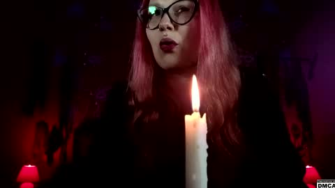 Snapshot of amanita__pantherina chatting on May 7, 2026, 4:23 pm Goddess Amanita online show from May 7, 2026, 4:23 pm