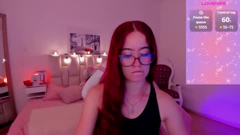 amaraa_couper1 online show from December 19, 2025, 4:19 am