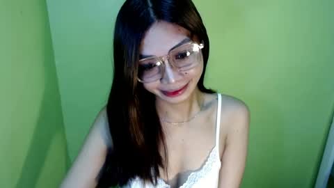 Snapshot of amarabellax chatting on July 15, 2026, 9:42 pm BELLA online show from July 15, 2026, 9:42 pm