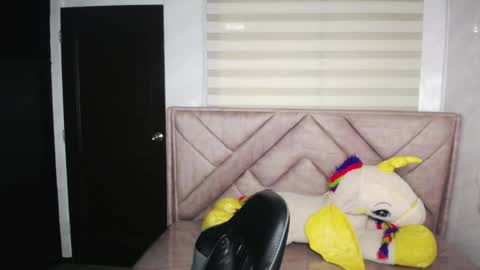 Snapshot of amaranta_fox_v chatting on October 22, 2025, 8:08 pm Hi Stream 800am to 200pm online show from October 22, 2025, 8:08 pm