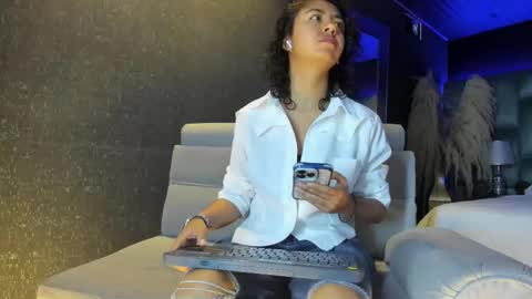 Emily online show from October 8, 2025, 11:19 am