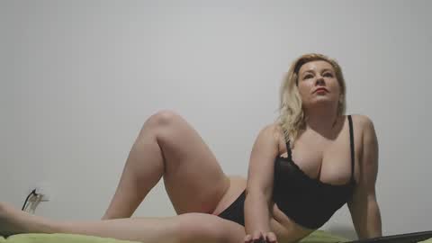 KLAUDYA online show from February 23, 2025, 9:33 am