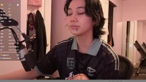 leash online show from February 28, 2026, 3:18 am