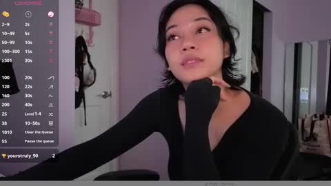 leash online show from March 25, 2026, 9:10 pm