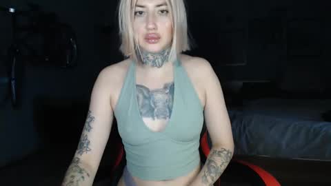 Snapshot of amayamalina chatting on December 9, 2024, 12:08 pm Malina online show from December 9, 2024, 12:08 pm