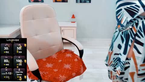 Snapshot of amazing_alina chatting on February 19, 2025, 3:16 pm Alina online show from February 19, 2025, 3:16 pm