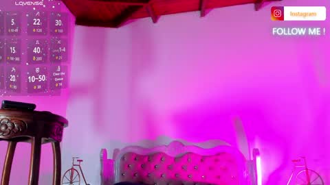 Tifany  online show from April 10, 2026, 2:00 pm