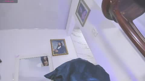 Snapshot of amazing_vivi chatting on August 8, 2026, 1:52 am Vivi online show from August 8, 2026, 1:52 am