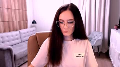 Snapshot of amazingeyes89 chatting on October 24, 2025, 10:44 am Izza online show from October 24, 2025, 10:44 am