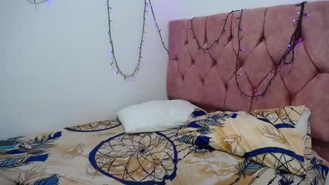 Snapshot of ambar_love22 chatting on January 26, 2025, 8:02 pm ambar_love22 online show from January 26, 2025, 8:02 pm