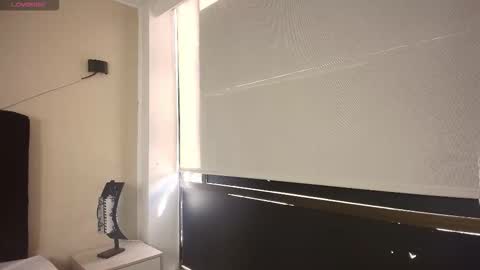 Ambar Ross online show from September 23, 2025, 1:25 pm