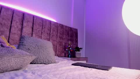  Amber  online show from March 30, 2026, 12:39 pm