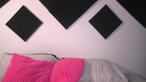 Amber online show from April 12, 2026, 12:48 am