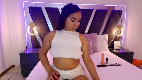 Snapshot of amber__jhonson_ chatting on June 2, 2026, 10:12 pm Amber online show from June 2, 2026, 10:12 pm