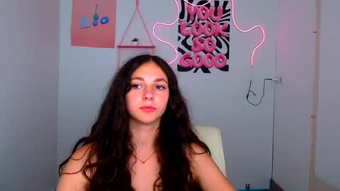Snapshot of amber__r chatting on August 5, 2026, 11:13 am Amber online show from August 5, 2026, 11:13 am