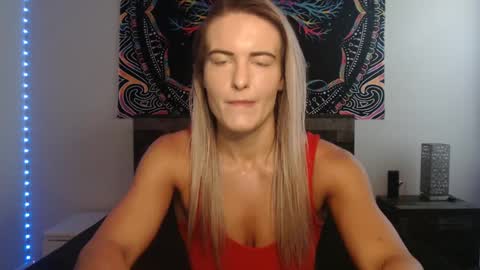 Snapshot of amber__xoxo chatting on September 16, 2025, 1:34 pm Amber online show from September 16, 2025, 1:34 pm