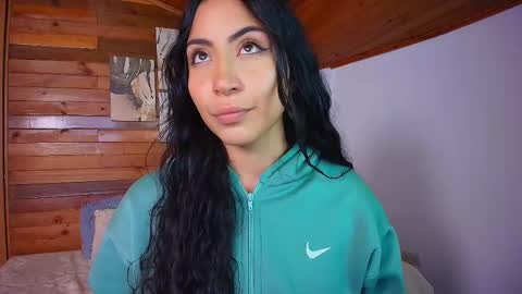 amber_curly online show from January 12, 2026, 9:20 pm