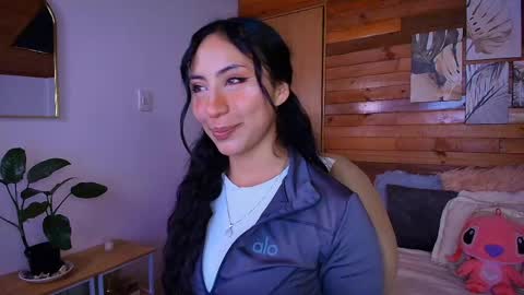 Snapshot of amber_curly chatting on April 28, 2026, 7:08 pm amber_curly online show from April 28, 2026, 7:08 pm