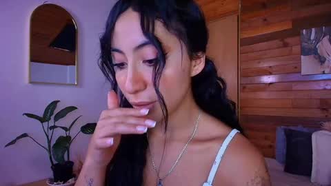 Snapshot of amber_curly chatting on May 8, 2026, 6:13 pm amber_curly online show from May 8, 2026, 6:13 pm