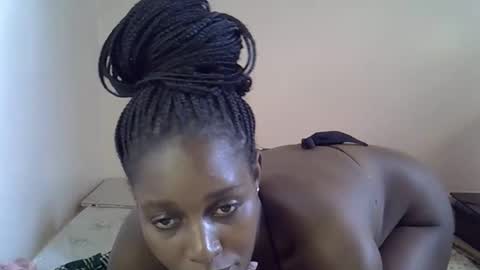 Snapshot of amber_cutie2 chatting on September 23, 2025, 7:33 am amber_cutie2 online show from September 23, 2025, 7:33 am