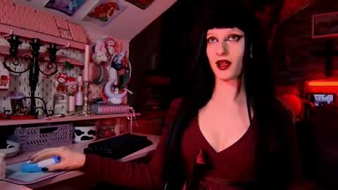 DEMONESS AMBER 666 online show from January 8, 2026, 4:48 am