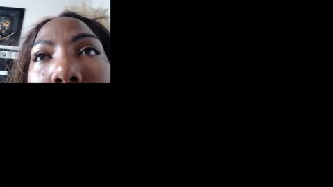 Snapshot of amberblazzee chatting on November 3, 2025, 4:30 pm Amberblazzee online show from November 3, 2025, 4:30 pm