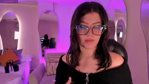 Amber  online show from April 4, 2026, 8:06 pm