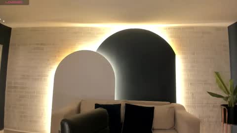 Amber Fox online show from November 27, 2025, 12:07 pm