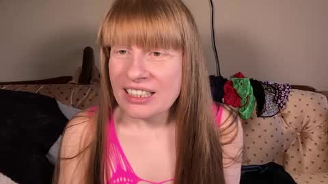 Snapshot of amberglo chatting on May 31, 2026, 2:46 pm Amberglo Anderson online show from May 31, 2026, 2:46 pm